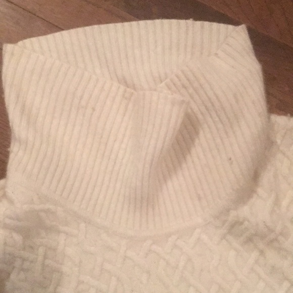 Sweater - Picture 3 of 3